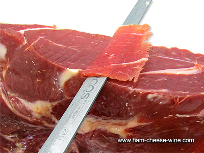 Basic Ham Carving Kit - Serrano Ham Monte Nevado Boneless Details 12