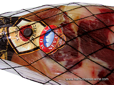 Iberico Pork Shoulder Semi Boneless Monte Nevado Details 6